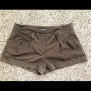 Express Shorts